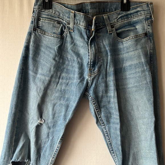 Mens hollister ripped knee jeans - Picture 2 of 8